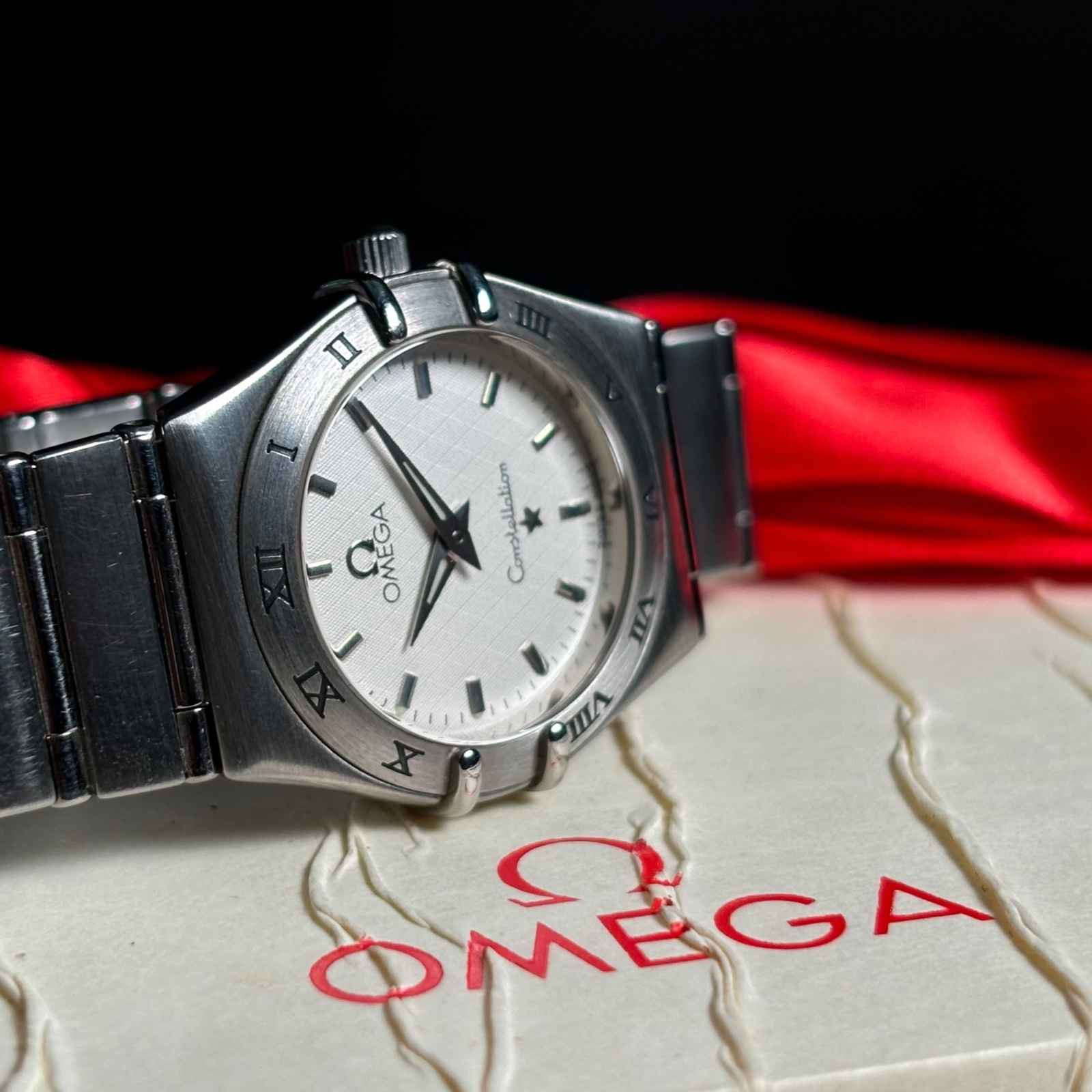 ساعت زنانه امگا 25.5 میلیمتری تمام استیل Omega Constellation